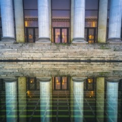 les colonnes dans l'eau