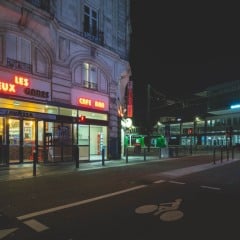 les deux gares